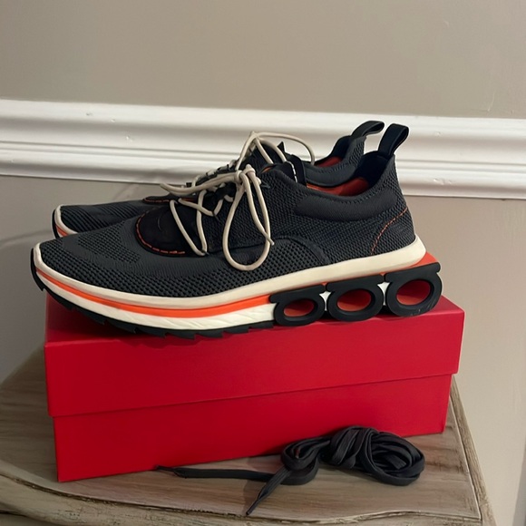 Men’s sneakers